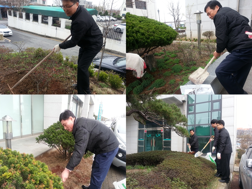 

	
		
		
			본부주변 환경정화 활동 중인 전북본부 직원들
		
	
	