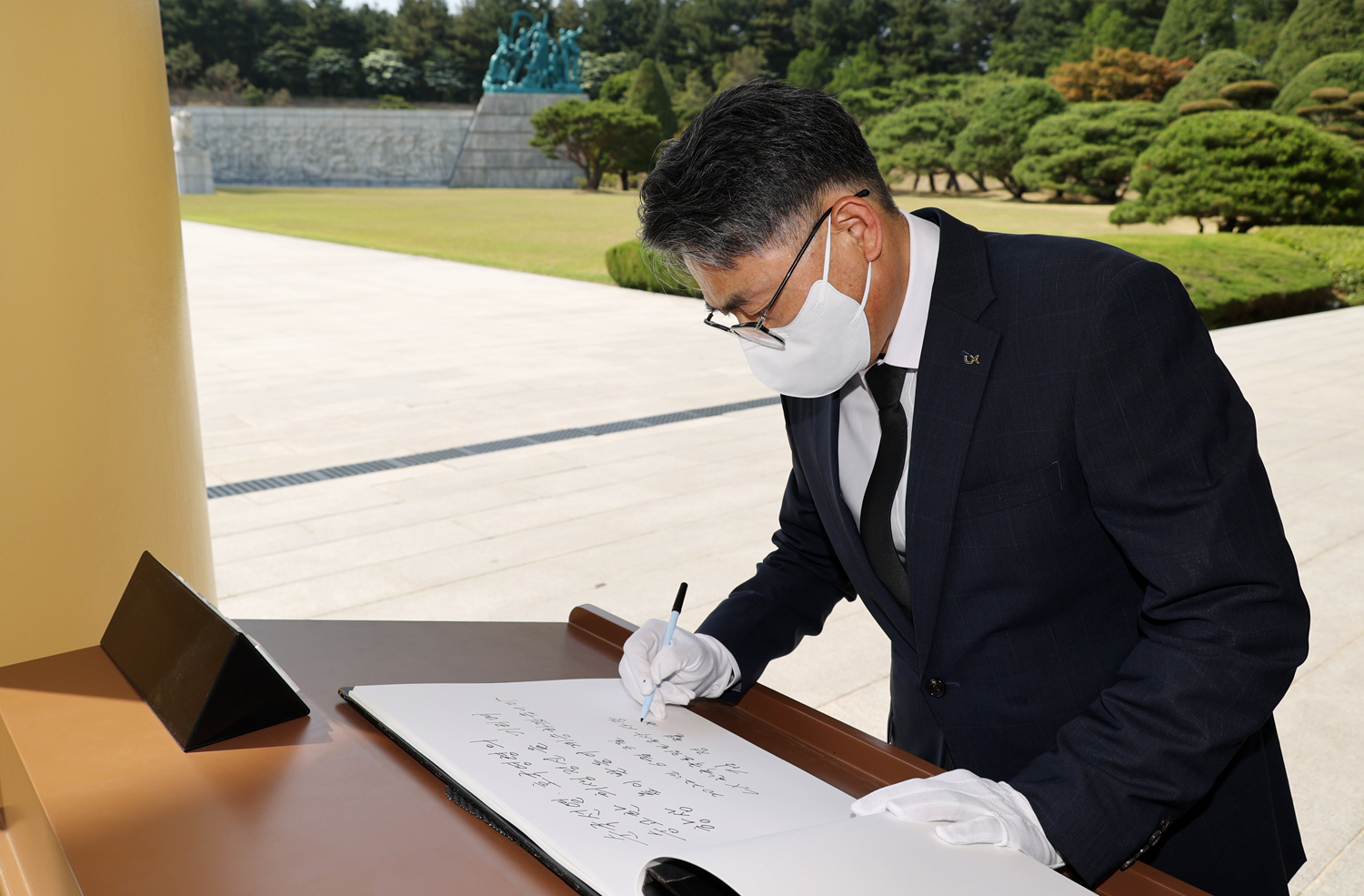 

	
		
			
				
					숭고한 희생정신 기억하겠습니다 안내 이미지 입니다. 이 이미지에는 중요한 정보가 포함되어 있을 수 있습니다. 자세한 내용은 첨부파일이나 본문 내용을 참고해 주세요.
				
				
			
		
		
	
	