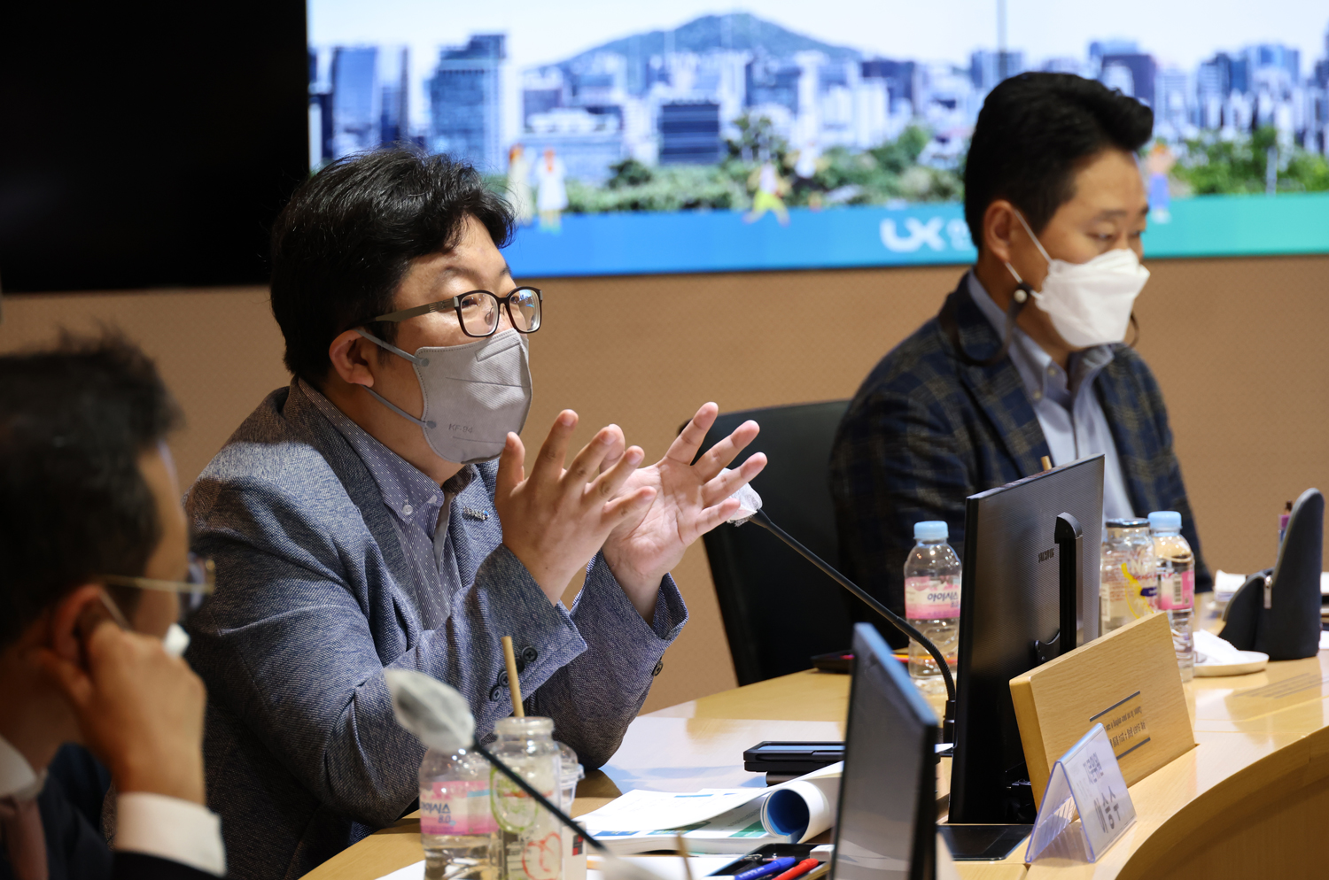 

	
		
			
				
					“제도화 위한 공간정보  협업 모델 만들어야” 안내 이미지 입니다. 이 이미지에는 중요한 정보가 포함되어 있을 수 있습니다. 자세한 내용은 첨부파일이나 본문 내용을 참고해 주세요.
				
				
			
		
		
	
	