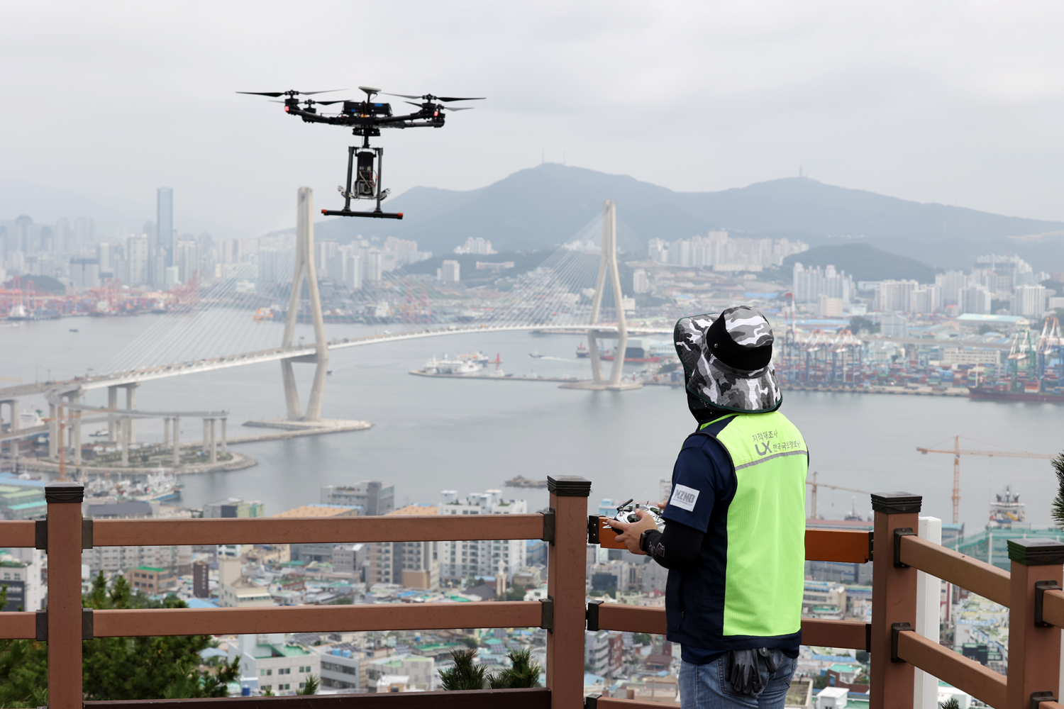 

	
		
			
				
					LX, 고정밀 영상 기반 지적재조사로 ‘쾌속’ 안내 이미지 입니다. 이 이미지에는 중요한 정보가 포함되어 있을 수 있습니다. 자세한 내용은 첨부파일이나 본문 내용을 참고해 주세요.
				
				
			
		
		
	
	