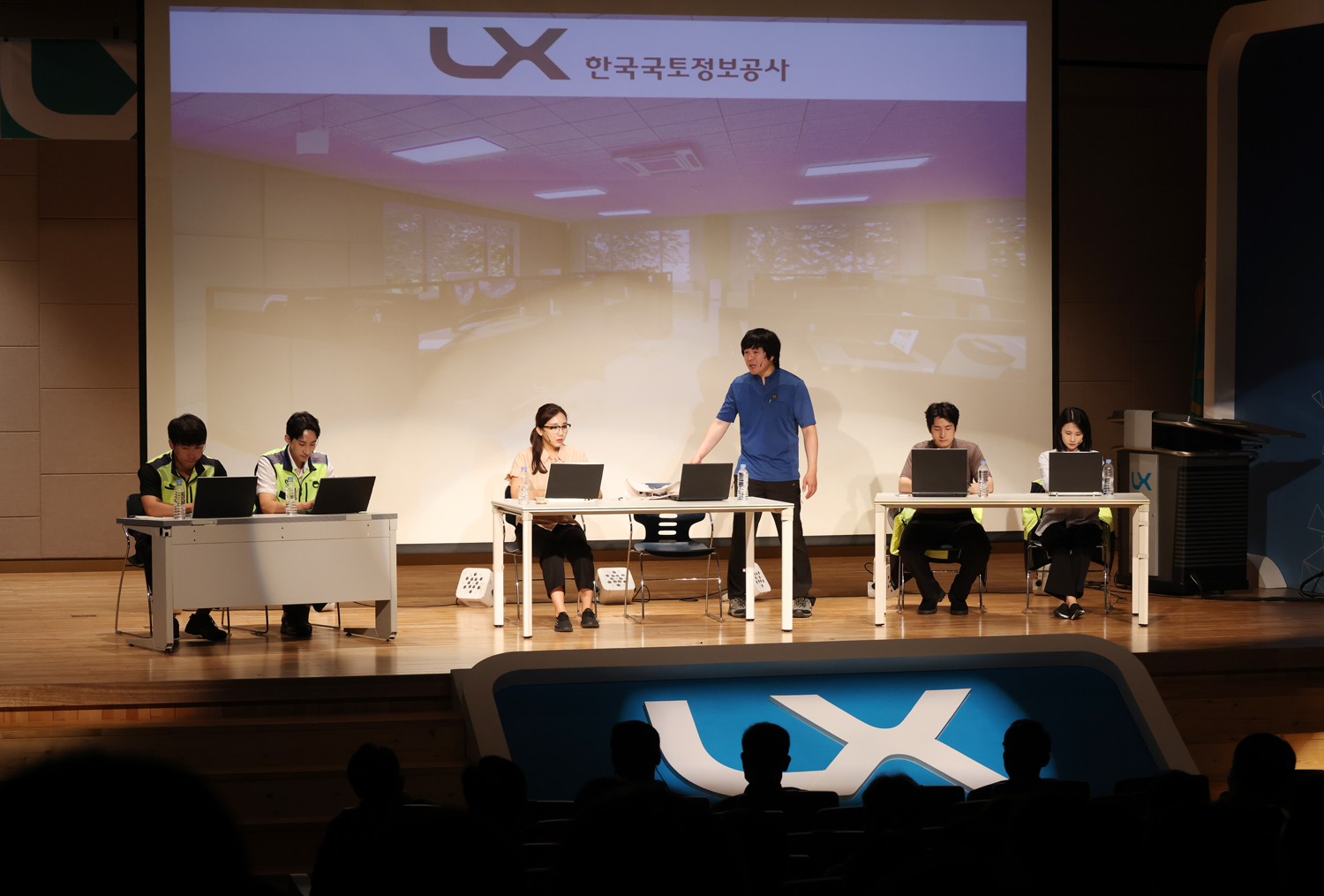 

	
		
			
				
					“공직자는 ‘공의 정신’을 되새겨야” 안내 이미지 입니다. 이 이미지에는 중요한 정보가 포함되어 있을 수 있습니다. 자세한 내용은 첨부파일이나 본문 내용을 참고해 주세요.
				
				
			
		
		
	
	