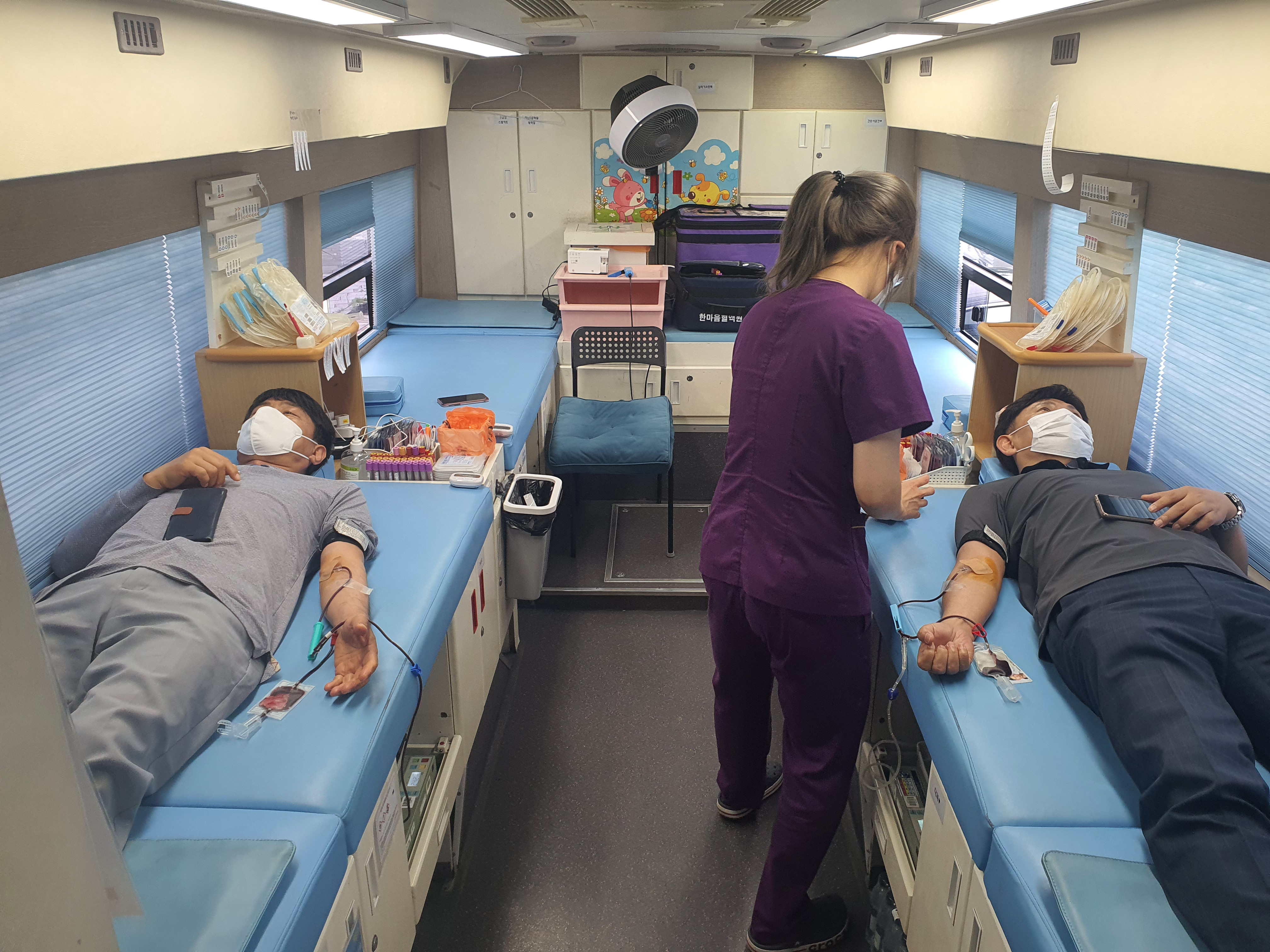 

	
		
			
				
					LX, 확진자 폭증에 사랑의 헌혈 확대 전개 안내 이미지 입니다. 이 이미지에는 중요한 정보가 포함되어 있을 수 있습니다. 자세한 내용은 첨부파일이나 본문 내용을 참고해 주세요.
				
				
			
		
		
	
	