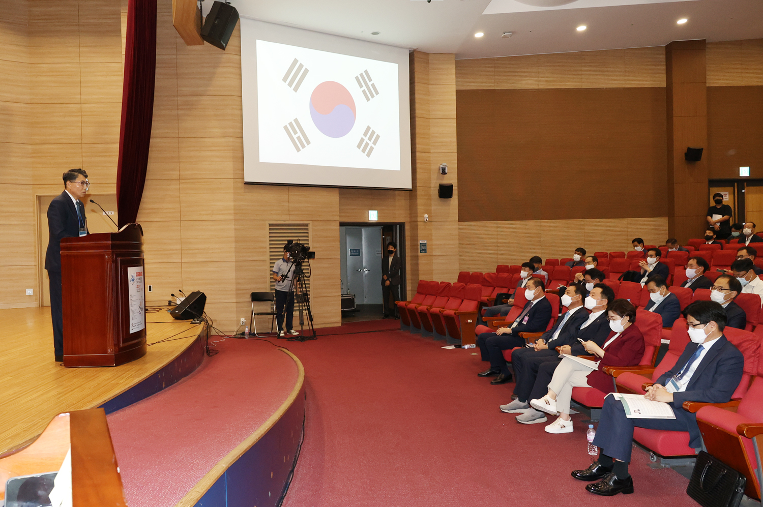 

	
		
			
				
					“BIM·디지털트윈, 스마트 건설의 핵심기술” 안내 이미지 입니다. 이 이미지에는 중요한 정보가 포함되어 있을 수 있습니다. 자세한 내용은 첨부파일이나 본문 내용을 참고해 주세요.
				
				
			
		
		
	
	