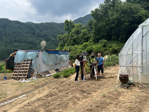 

	
		
			
				
					[LX충북지역본부] 제천지사, 행복나눔측량 실시 안내 이미지 입니다. 이 이미지에는 중요한 정보가 포함되어 있을 수 있습니다. 자세한 내용은 첨부파일이나 본문 내용을 참고해 주세요.
				
				
			
		
		
	
	