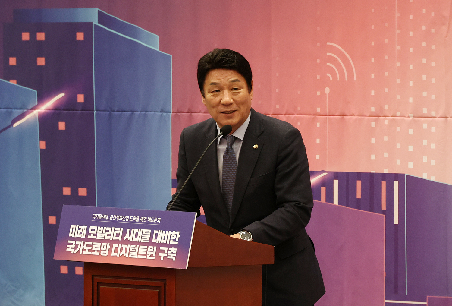 

	
		
		
			토론대회 사진4
		
	
	